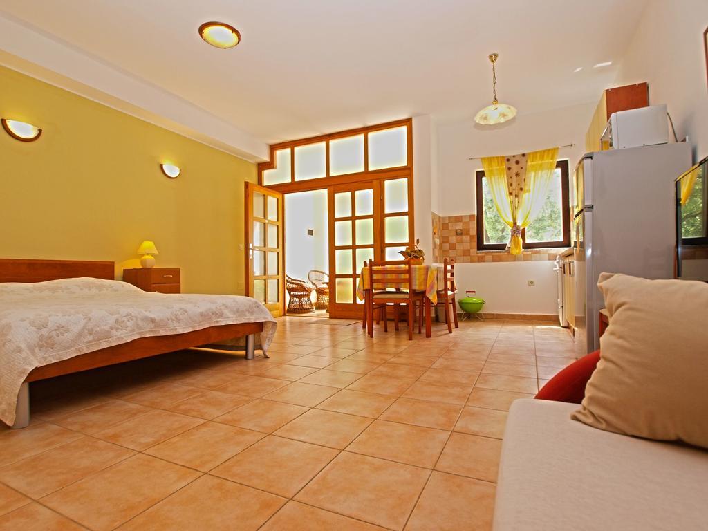 Apartments Milio 1105 Fažana Kültér fotó
